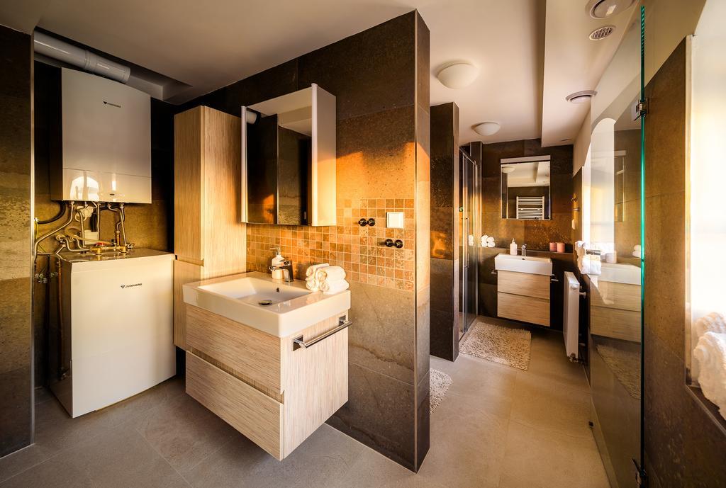 Rooftop Triplex Apartment In Centre Hradec Kralove Ngoại thất bức ảnh